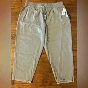 Black Tape Pants Size 1X NWT